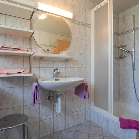 Haus Aurora Appartement-fewo 8-bettwohnung Laggin By Interhome Appartement *